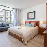 Apartment Bright Quiet Flats W/ Terrace *