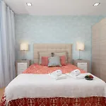 Bright Quiet Flats W/ Terrace Porto