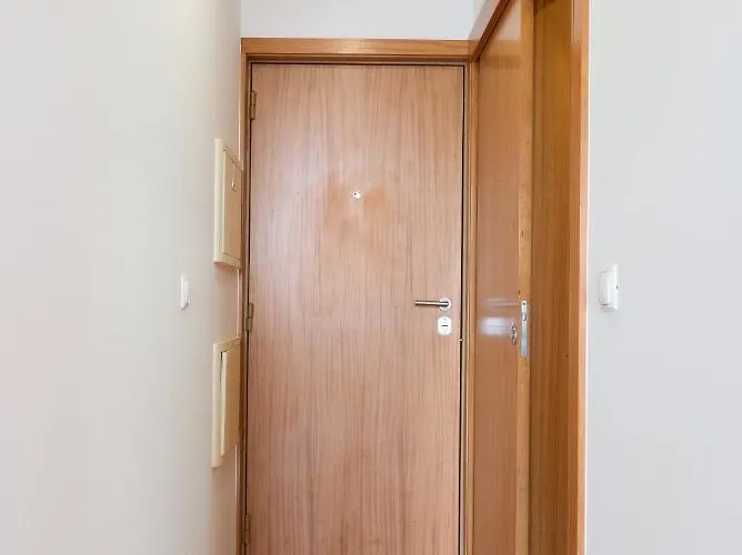 Apartman Bright Quiet Flats W/ Terrace *